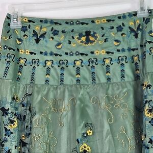 Ebène by Patrick Assuline Green Embroidered Midi Skirt Women’s Size 2 NWT